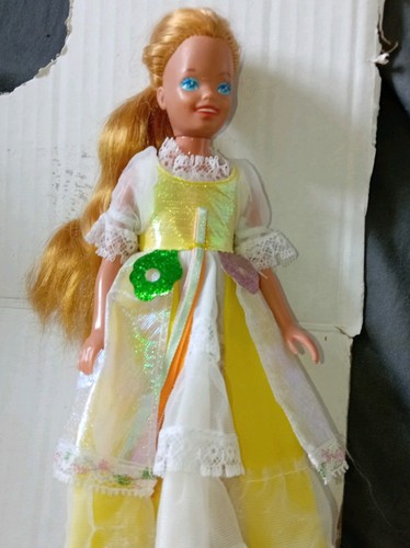 Vintage skipper doll barbies - skipper,