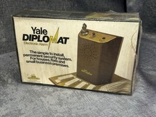Vintage Yale Diplomat B250