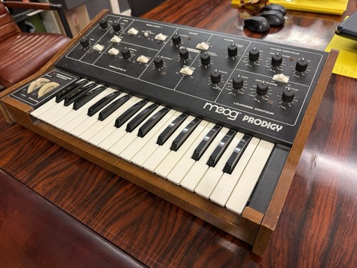 Moog prodigy synth - synth, electronic