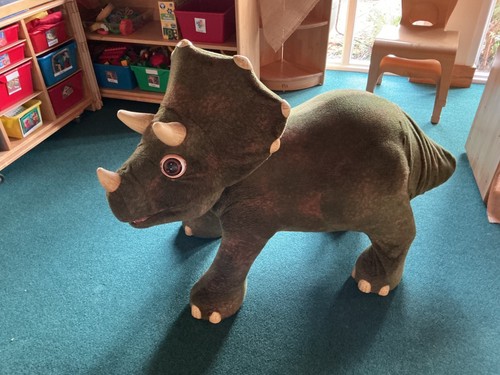 Playskool kota triceratops - my,
