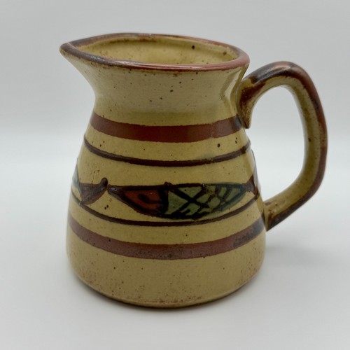 Nice art pottery - , with
