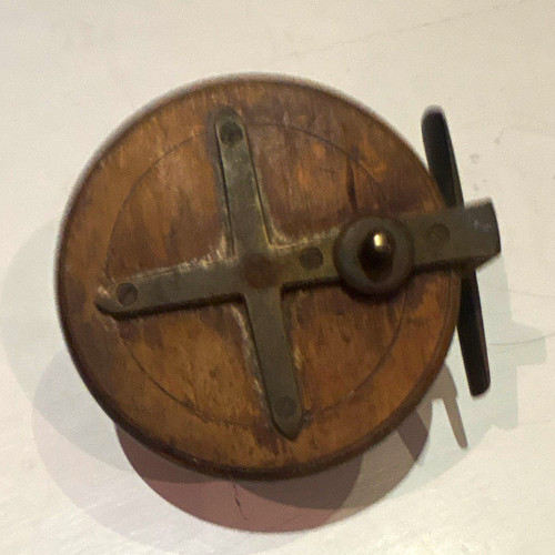Vintage wooden centrepin reel - wooden,