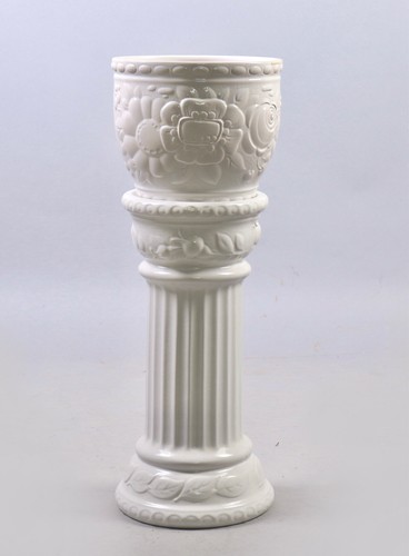 White jardiniere column stand - white,