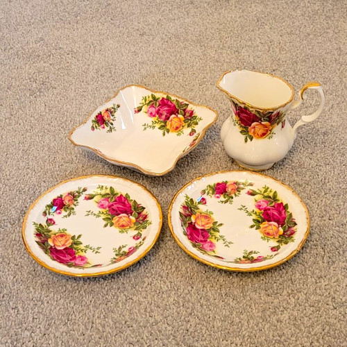 Royal albert old - royal,