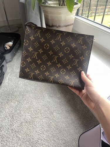 Louis vuitton toiletry - louis, 26