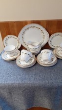 HARLEIGH BONE CHINA 19 PIECE TEASET