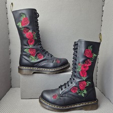 Dr. Martens Vonda Boots UK 5