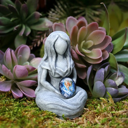 Gaia goddess statue - resin, art