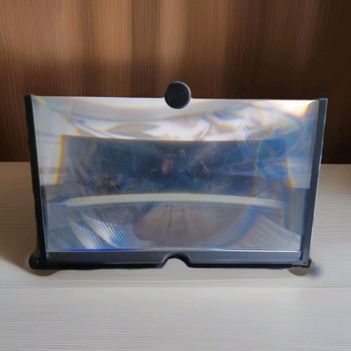Mobile phone screen magnifier - screen,