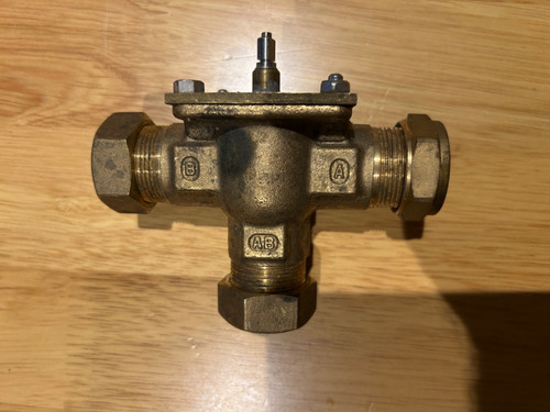 Honeywell port valve 22mm - 3,