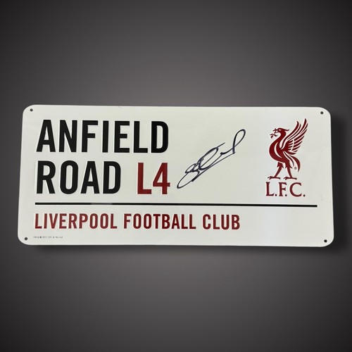 Steven gerrard hand - steven,