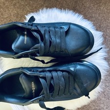 Alexander McQueen Black EU 39