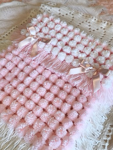 Pink white pompom - white,