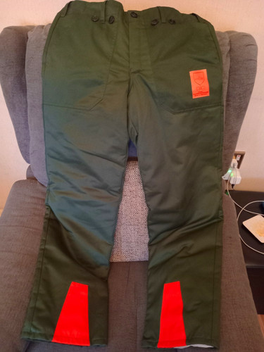 Chainsaw trousers - chainsaw,
