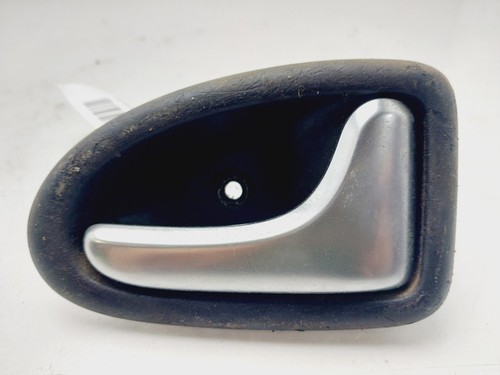 8200028995 8843342 rear inner