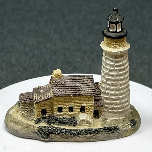 Pacific rim mini lighthouse - mini,
