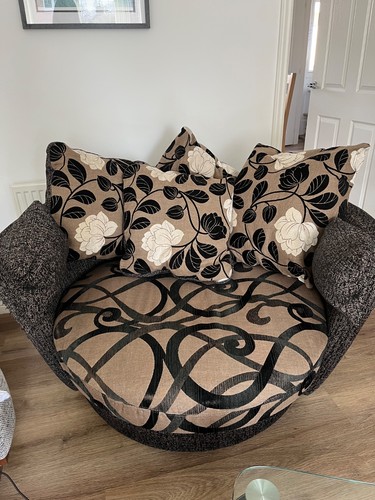 Swivel love seat snuggle - , chair