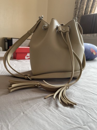 Beige bucket bag - beige,