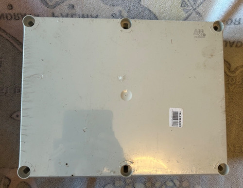 Large enclosure fully - large,
