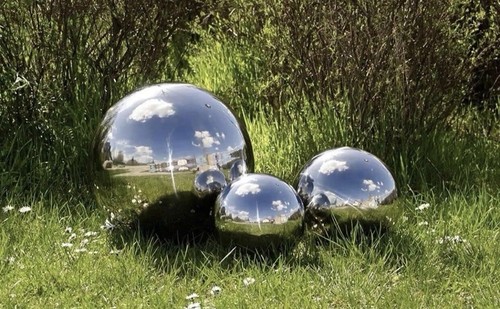 Mirror finish garden sphere - finish,
