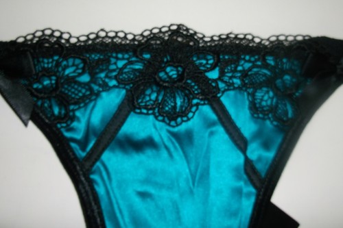 Bnwt senza georgia - la, thong