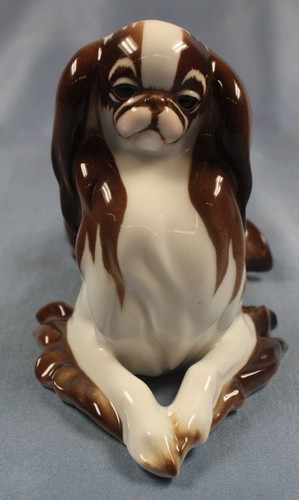 Japan chin pekingese figurine - chin,