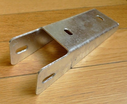 Rear sill channel - sill, bracket