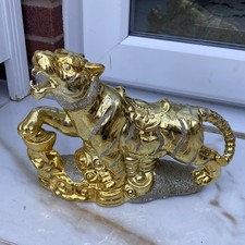 Golden tiger statue Decorative Ornament Figures Sculptures