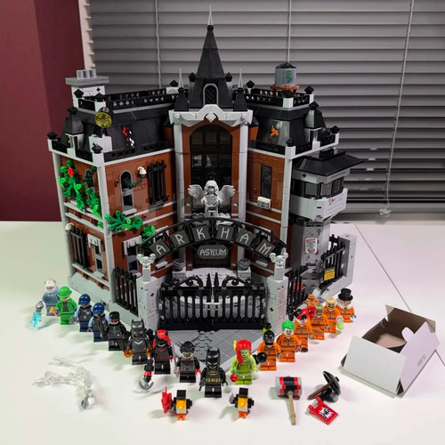 Lego batman arkham asylum - lego,