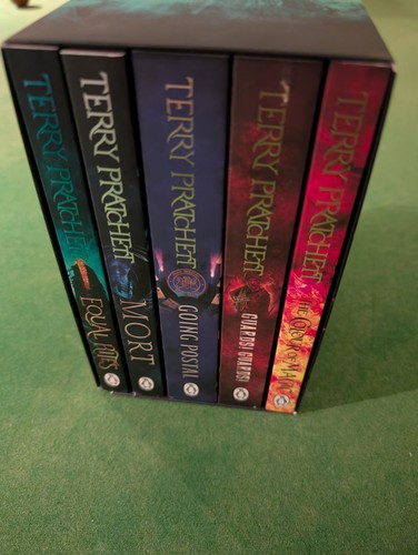Terry pratchett enter the - pratchett,