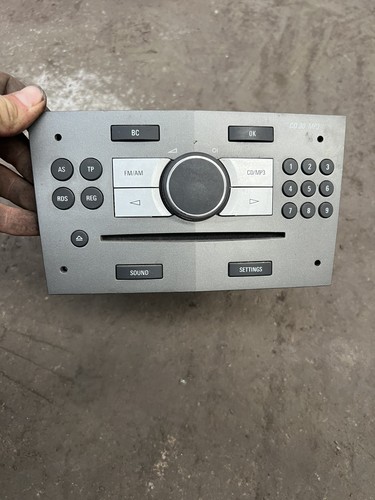 Genuine vauxhall radio oem - vauxhall,
