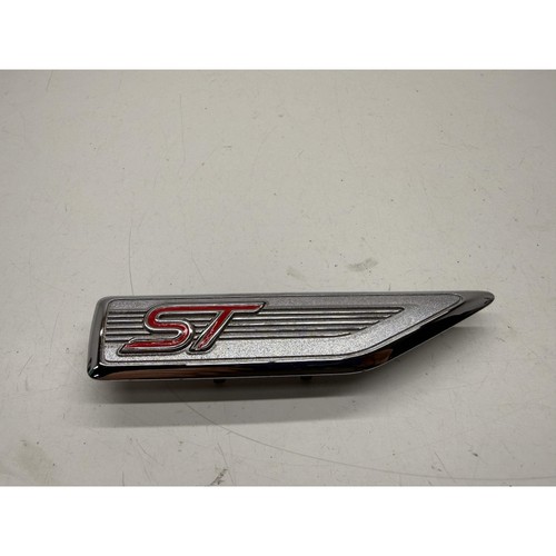 Ford focus wing badge - focus,