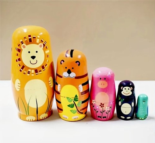 Russian matryoshka nesting - matryoshka,