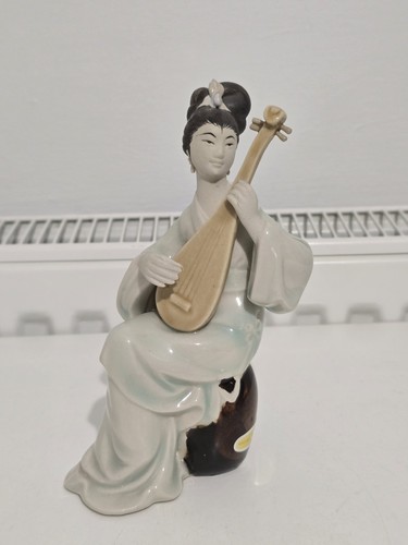 Vintage shiwan geisha girl - shiwan,