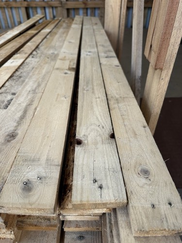 Reclaimed pallet wood boards - reclaimed,