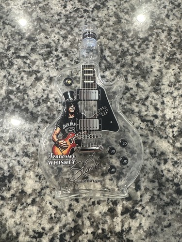 Slash signature guitar - "signature",