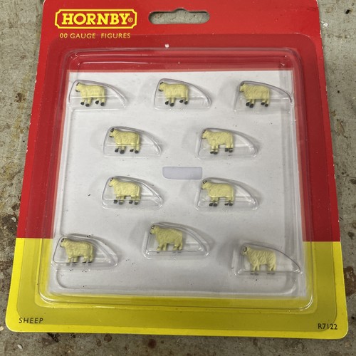 Hornby sheep figures - hornby,