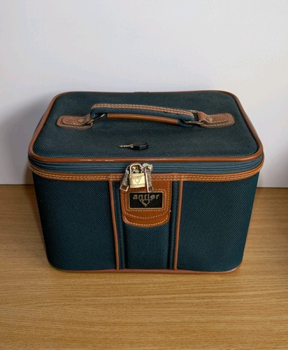 Antler vanity case - makeup, bag