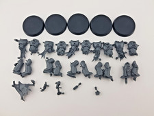 5x torsos/bodies, legs, bases