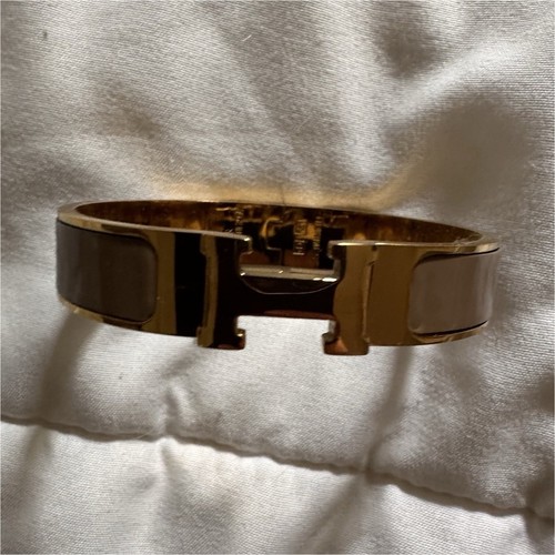 Gold tone style - h-style, cuff