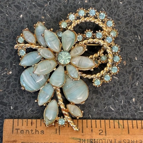 Exquisite vintage gold - exquisite,