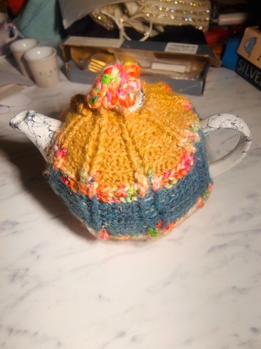 Henriksen porcelain teapot