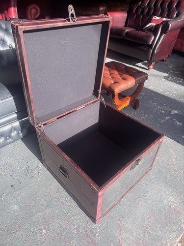 Rustic storage trunk - rustic, trunk/