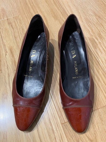 Prada vintage pumps with - prada, shoe