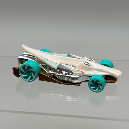 Hot wheels croc - hot,