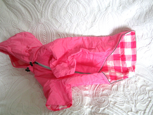 Pink hooded rain coat dog - pink,