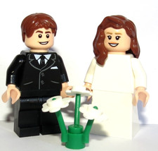 LEGO Bride  & Groom Minifigure Brown Hair Black Suit Flesh Skin Wedding Flowers