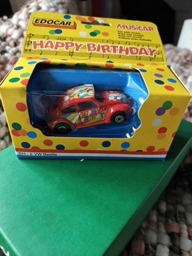 Very rare volkswagen beetle - volkswagen,