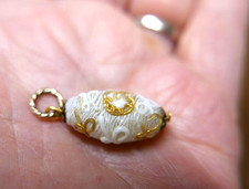 VERY NICE, RARE, VINTAGE VENETIAN, LATTICINO GLASS BEAD PENDANT. MURANO