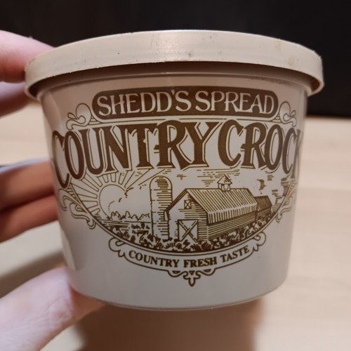 Empty vintage shedd spread - vintage,